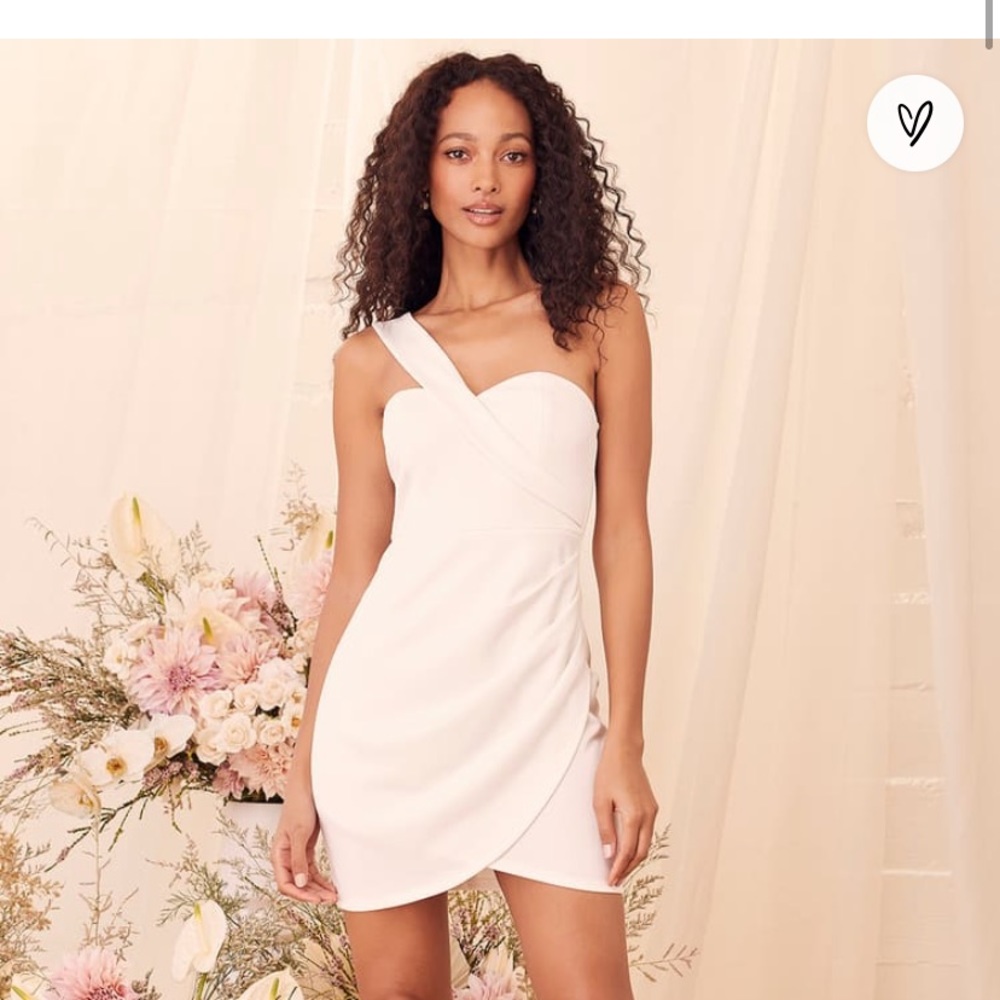 Lulus cute white short dress. Never worn.
